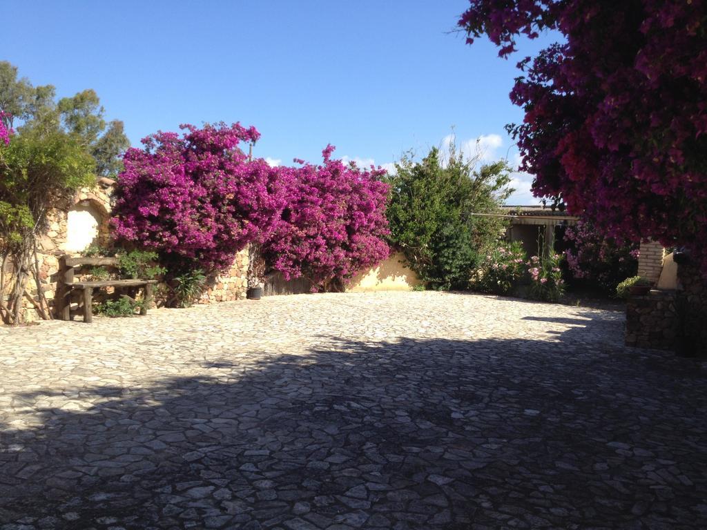 Villa Il Ruscello à SantʼAnna Arresi Extérieur photo